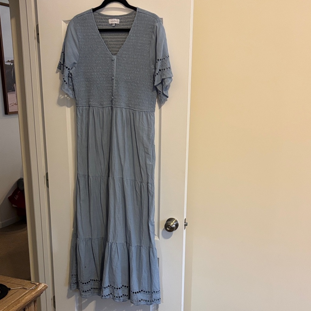 Chic Light Blue Maxi Dress with V-Neck